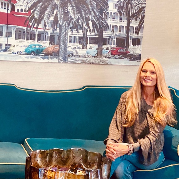 Meet your Posher, Juliette - Picture 4 of 6